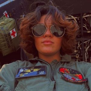 Meet your Posher, Kendra